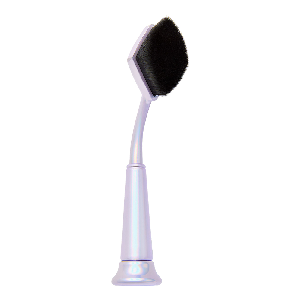 Shape Tape⢠Blur Concealer Brush