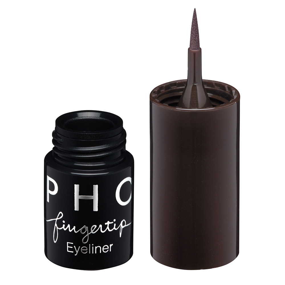 Fingertip Eyeliner
